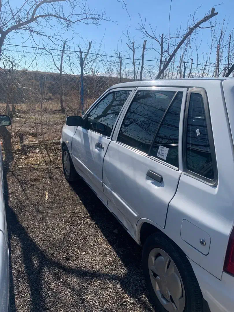 ۱۱۱ مدل ۹۵ سفید بی رنگ|خودرو سواری و وانت|زنجان, |دیوار