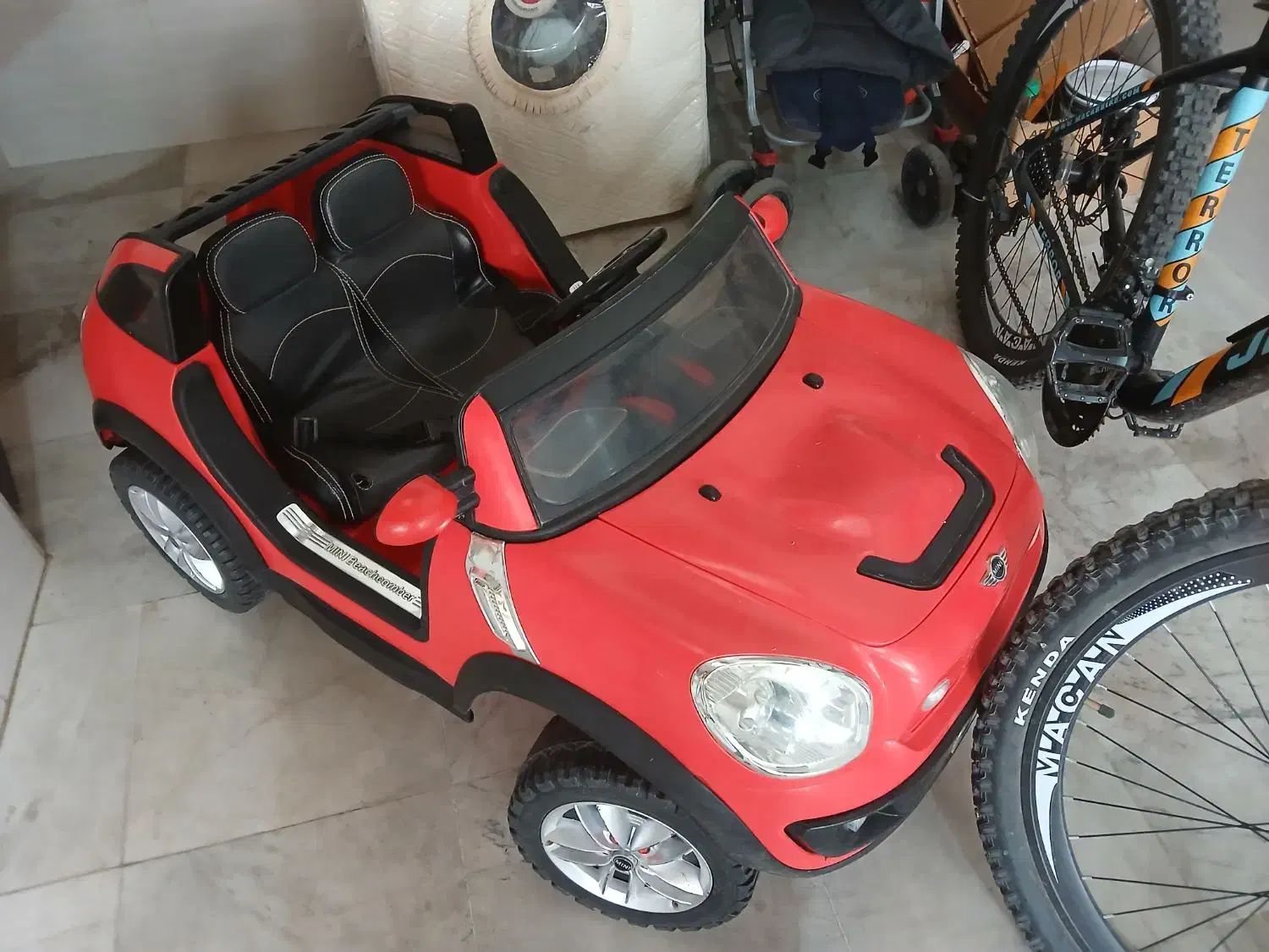 ماشین شارژی برقی|اسباب و اثاث بچه|قروه, |دیوار