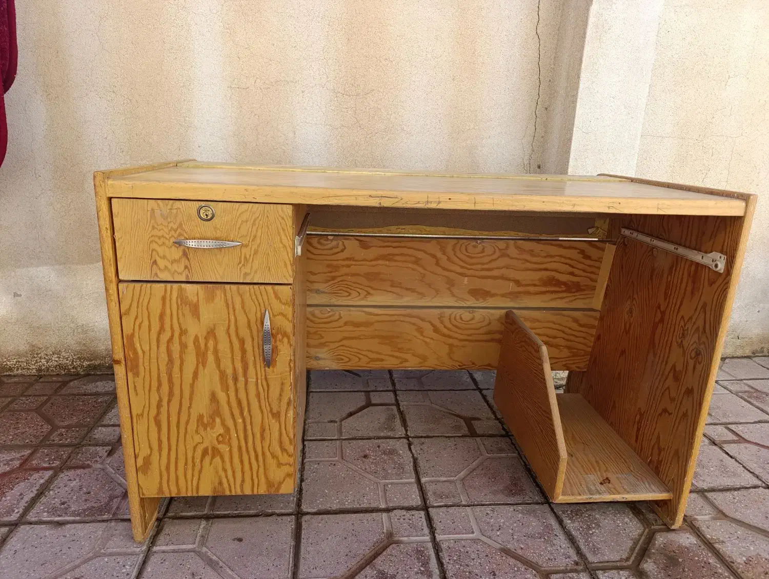 میز تحریر میز کار|میز تحریر و کامپیوتر|قروه, |دیوار