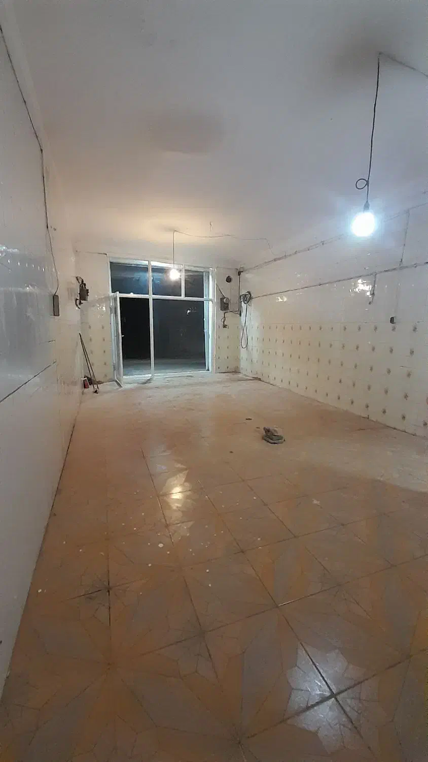 مغازه ۵۰ متری|اجارهٔ مغازه و غرفه|صحنه, |دیوار