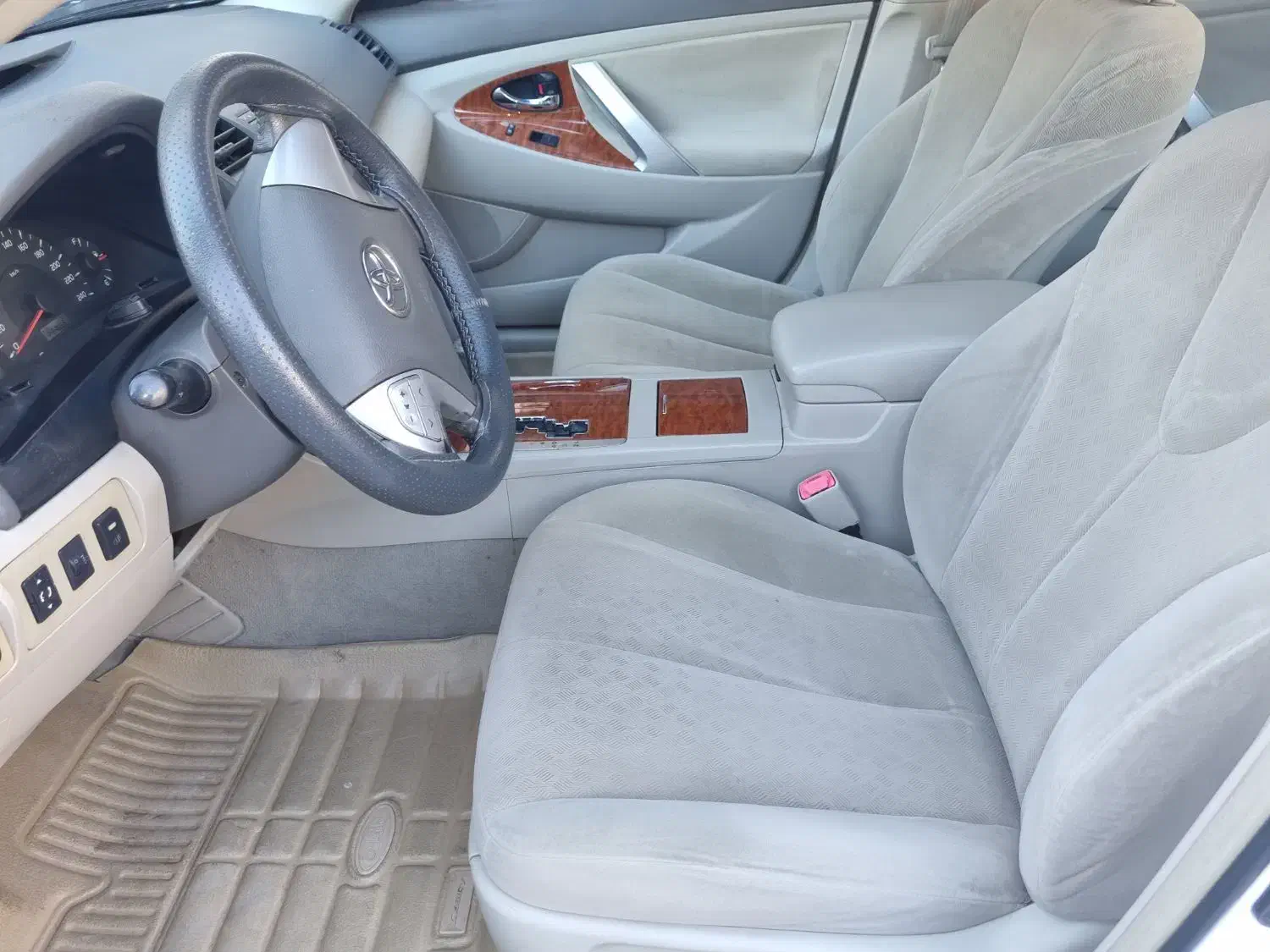 تویوتا کمری ۲۰۰۹ فول بدون رنگ|خودرو سواری و وانت|یزد, |دیوار