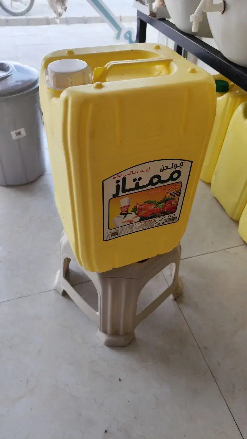 بشکه ۲۰ لیتری و دبه ۵۰ لیتری|ظروف نگهدارنده، پلاستیکی، یکبارمصرف|چغادک, |دیوار