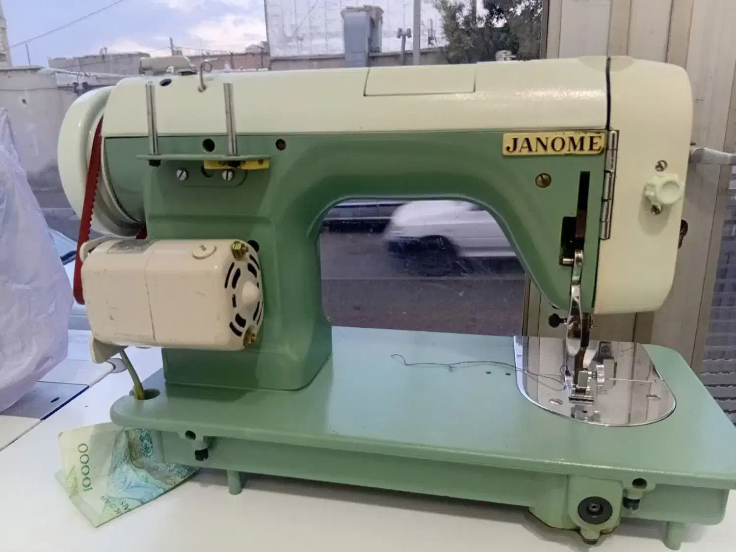 چرخ ژانومه و راسته دوز زوجی|چرخ خیاطی و ریسندگی|زنجان, |دیوار