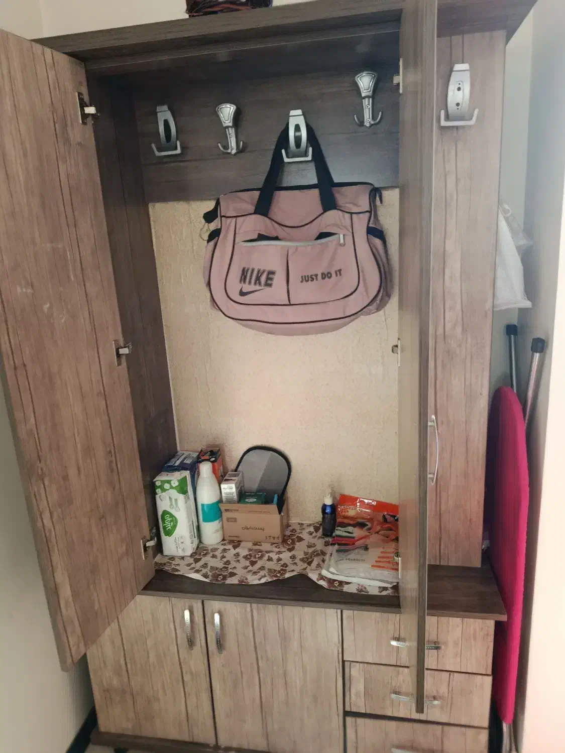 بوفه و جاکفشی|بوفه، ویترین، کنسول|هشتگرد, فاز ۱ مهستان|دیوار