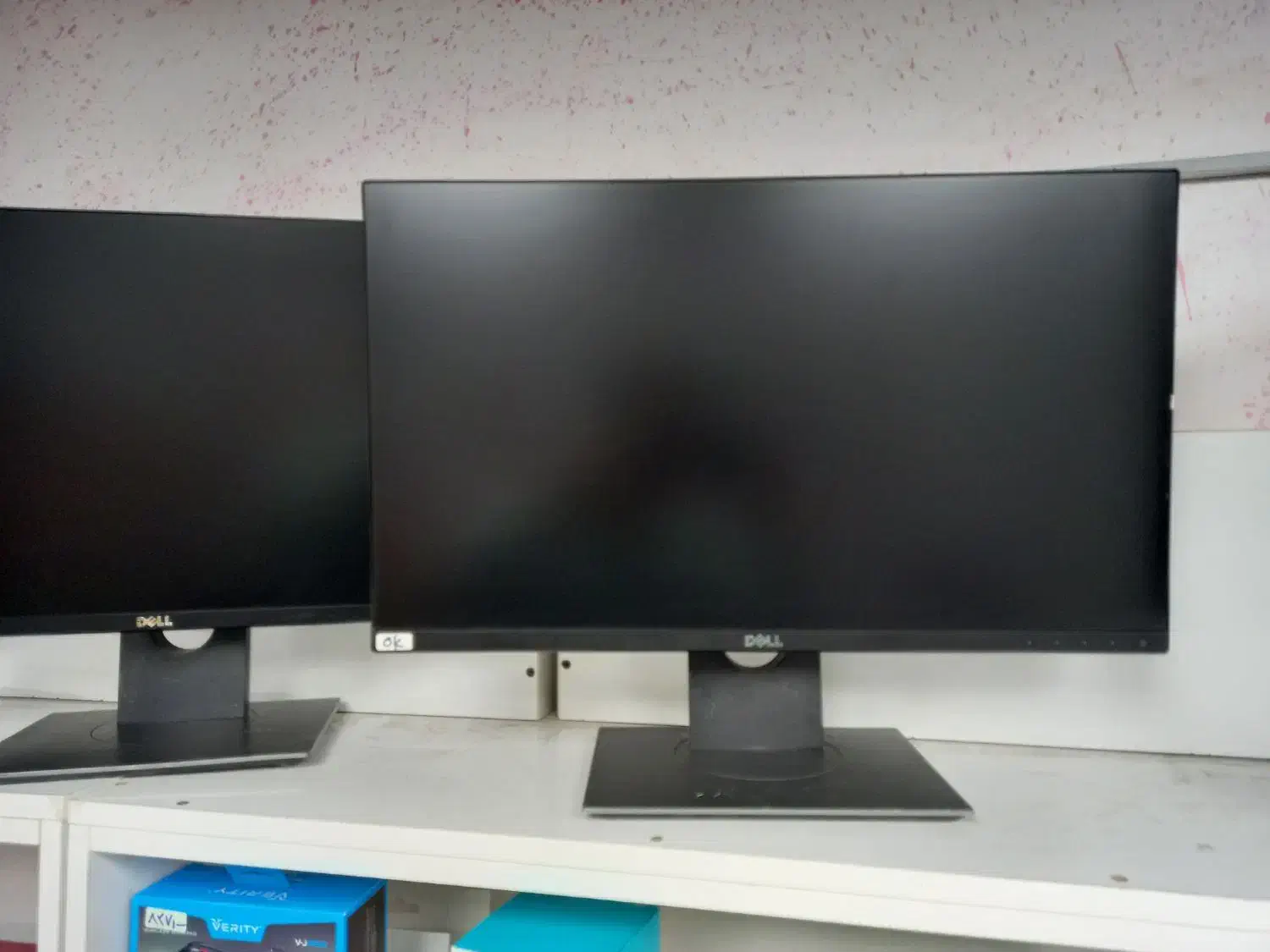 مانیتور ۲۴ اینچ Dell ، پورت HDMI ، فرم لس|قطعات و لوازم جانبی رایانه|قزوین, |دیوار