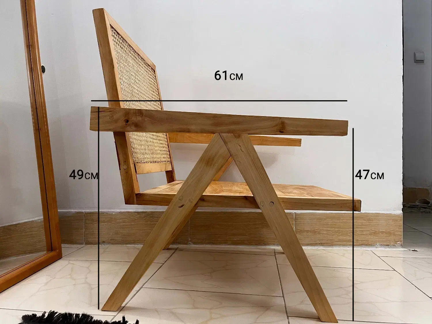 صندلی حصیری|صندلی و نیمکت|شاهرود, |دیوار