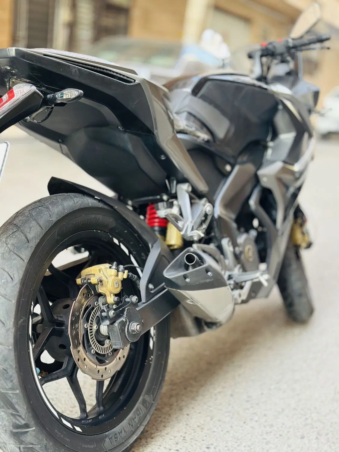 RS 200|موتورسیکلت|نسیم‌شهر, |دیوار