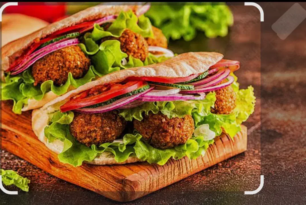 به یک همکار ساندویچی نیازمندیم|استخدام خدمات فروشگاه و رستوران|علی‌آباد کتول, |دیوار