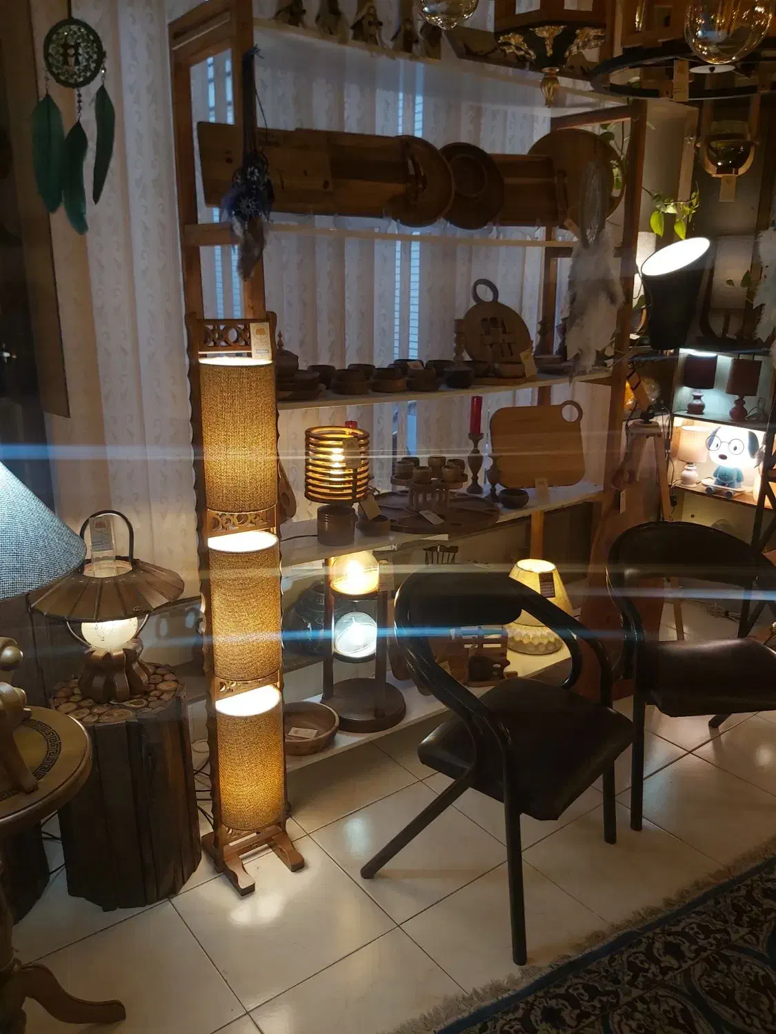 کنارسالنی آرمیتا گرد|چراغ خواب و آباژور|اصفهان, مصلی|دیوار