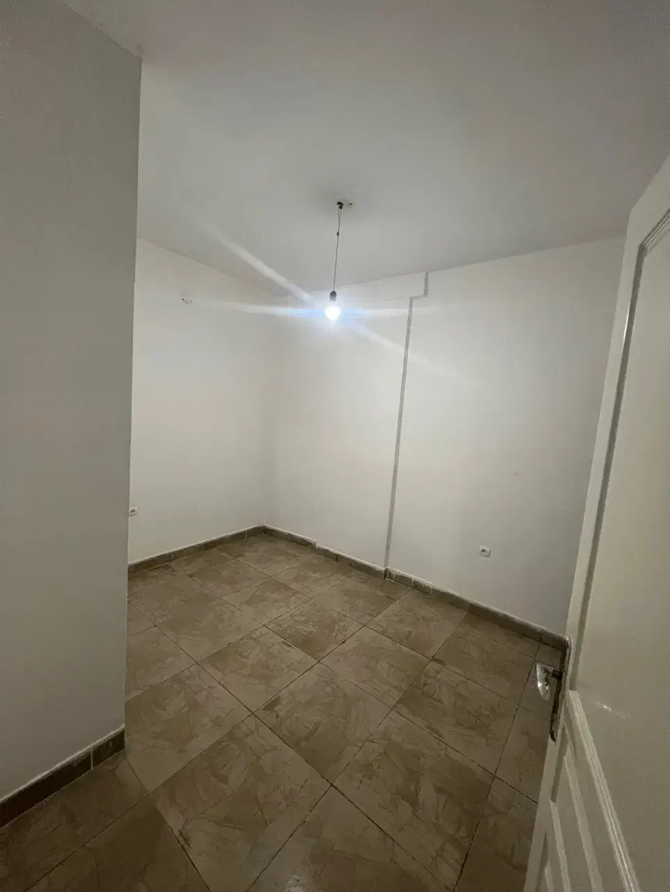 فردوسی85متر3اتاق فول امکانات تابلوخور/درحال نقاشی/|اجارهٔ دفتر کار، اتاق اداری، مطب|قزوین, |دیوار