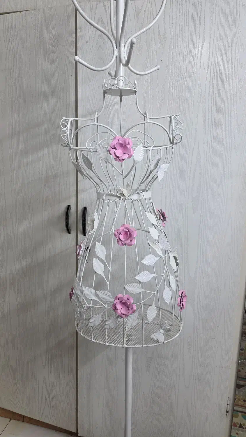 مانکن چوب رختی چوب لباسی شیک دخترونه رگال کمد|بندرخت و رخت‌آویز|ری, علایین|دیوار