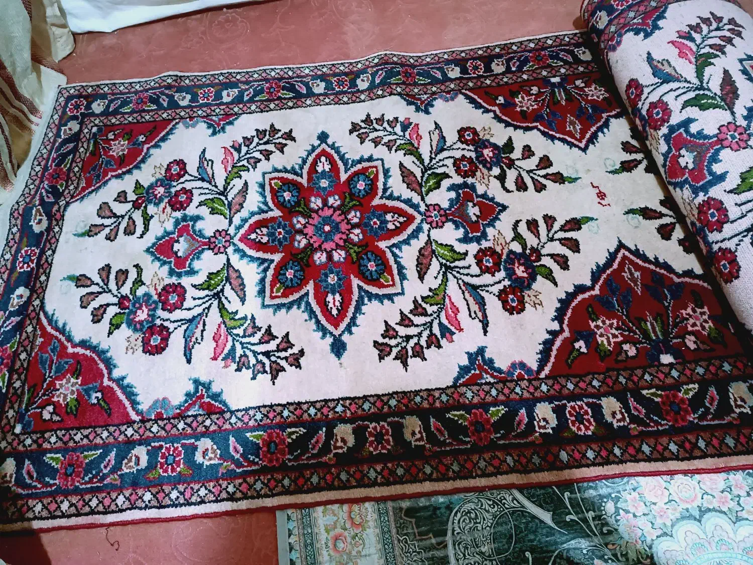 فرش|فرش|قم, پردیسان|دیوار