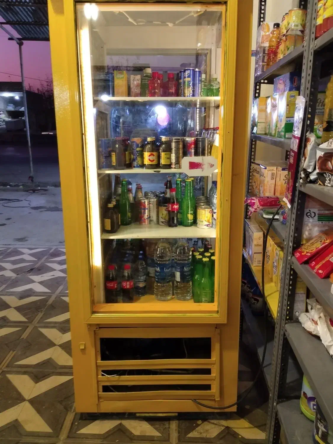 یخچال تک درب|کافی‌شاپ و رستوران|شیراز, وزیرآباد|دیوار