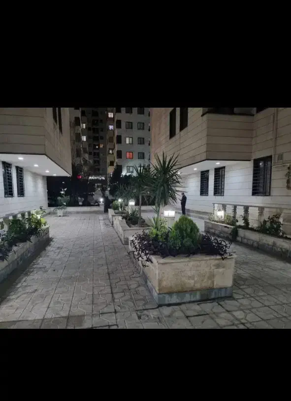 70 متری در برج های نگین غرب اردستانی 1 خوابه|اجارهٔ آپارتمان|تهران, نگین غرب|دیوار