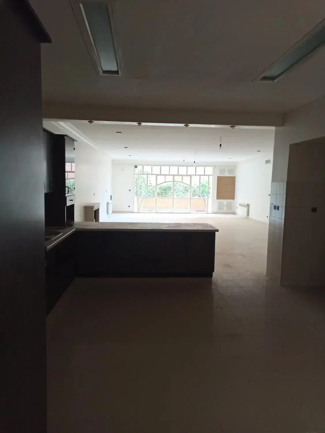 اجاره آپارتمان۲۵۰متر ۳خواب فول امکانات خ مطهری|اجارهٔ آپارتمان|اصفهان, عباسآباد|دیوار