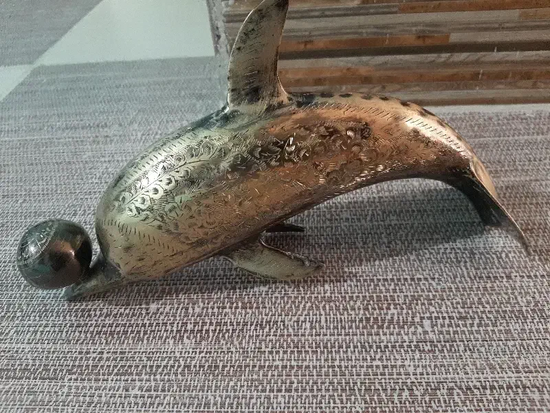 مجسمه قدیمی برنجی قلمزنی|مجسمه، تندیس، ماکت|کرمان, |دیوار