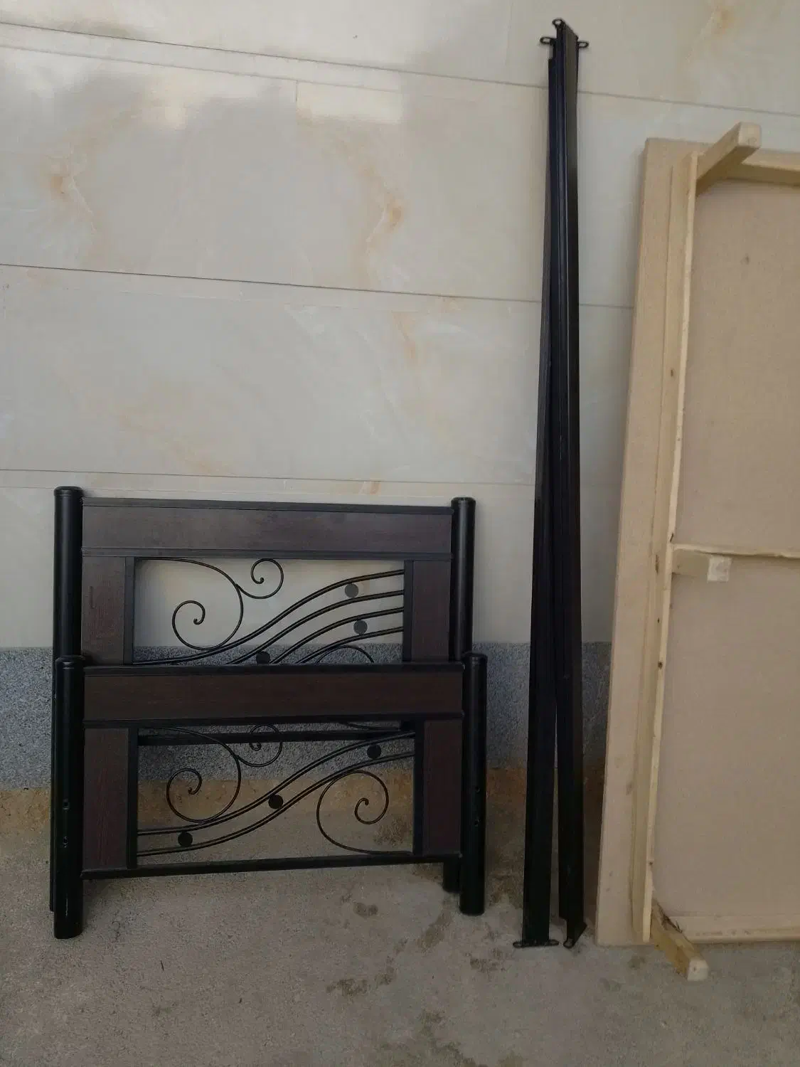 تختخواب تک نفره بیضا|تخت و سرویس خواب|بیضا, |دیوار