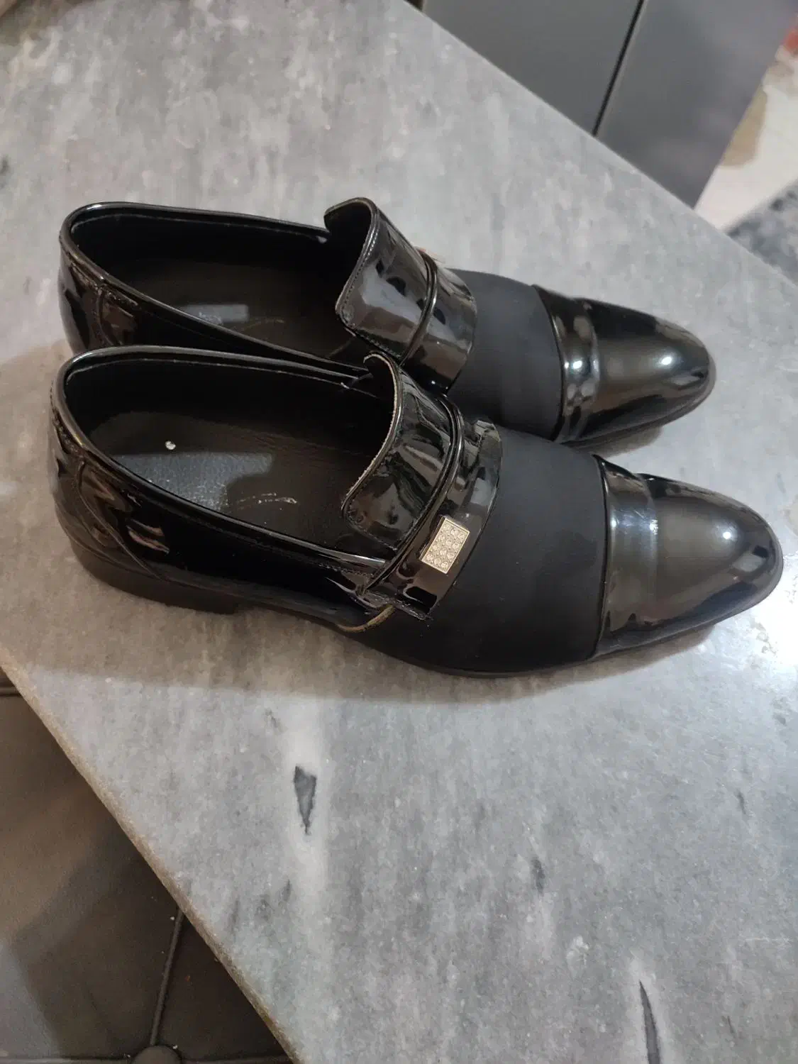 ست گرمکن و شلوار و کفش مجلسی|کیف، کفش، کمربند|هشتگرد, هشتگرد قدیم|دیوار