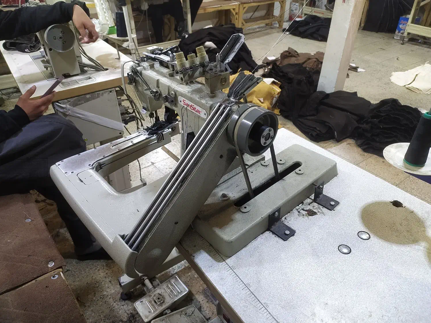 سه سوزنه|ماشین‌آلات صنعتی|لالجین, |دیوار