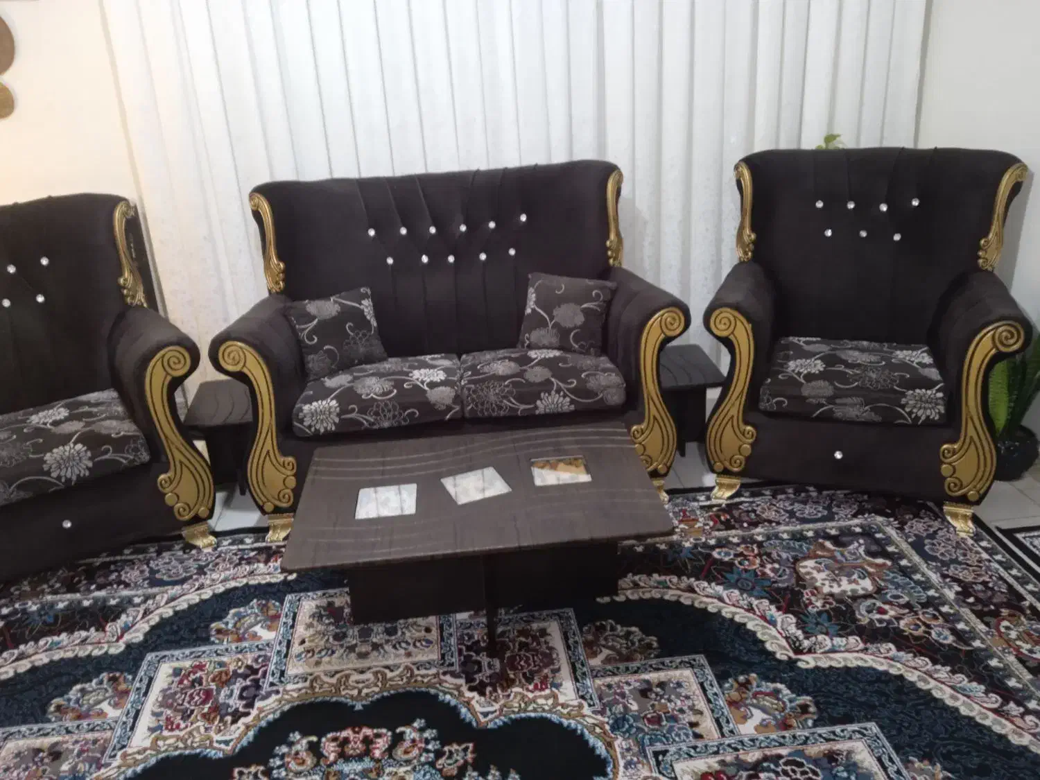 مبل راحتی 7 نفره همراه میز نهارخوری|مبلمان خانگی و میز عسلی|پردیس, فاز ۵|دیوار