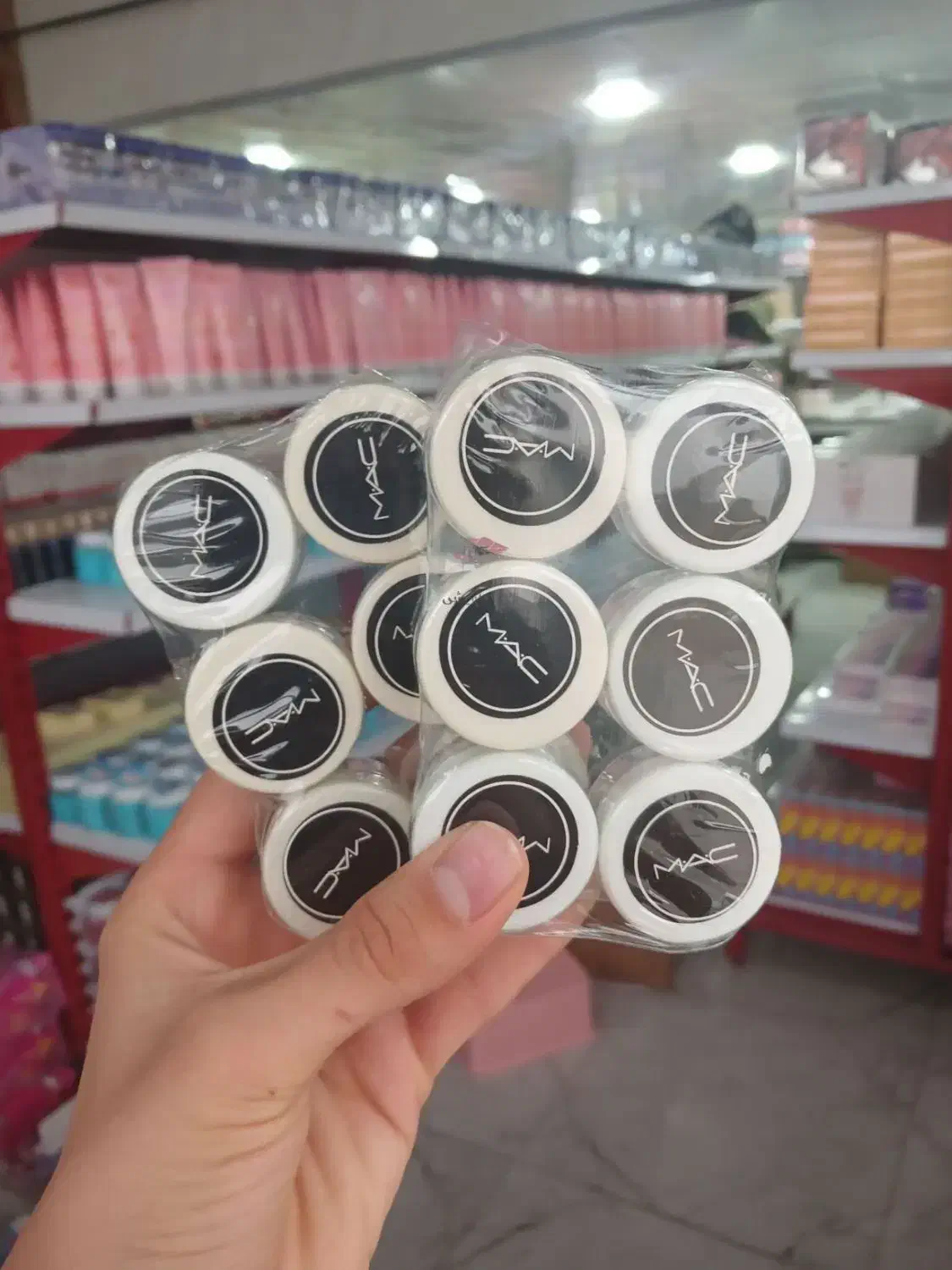 لوازم آرایشی تک و عمده|آرایشی، بهداشتی، درمانی|کرمان, |دیوار