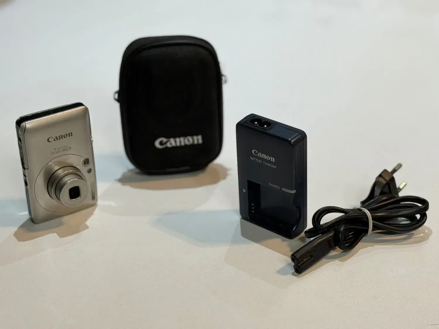 دوربین کانن Canon ژاپن IXUS 100|دوربین عکاسی و فیلم‌برداری|اصفهان, ملک‌شهر|دیوار