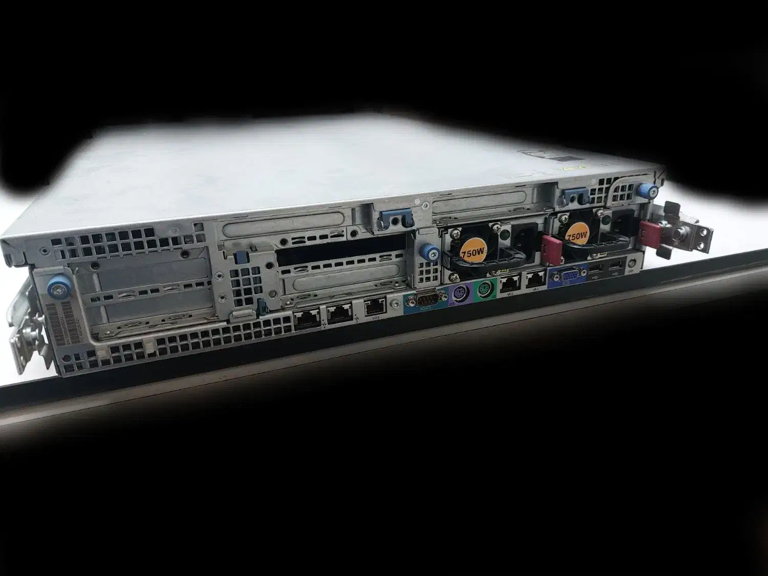 سرور HP DL380 G6|قطعات و لوازم جانبی رایانه|شیراز, ملاصدرا|دیوار