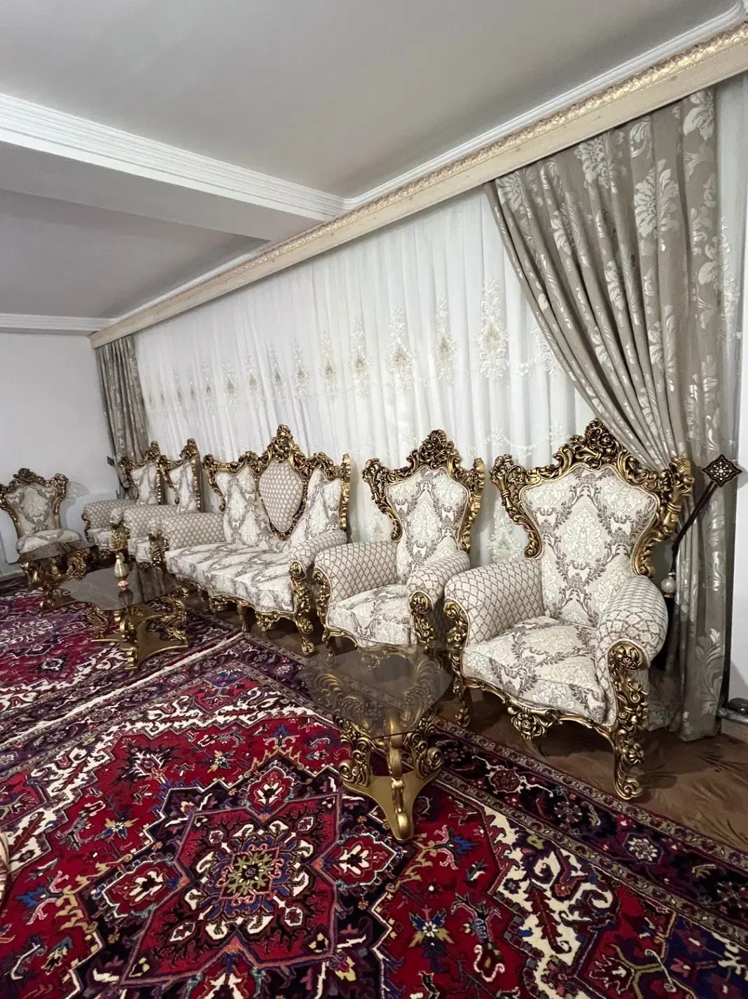 مبل سلطنتی ۹ نفره چوب|مبلمان خانگی و میز عسلی|اهر, |دیوار