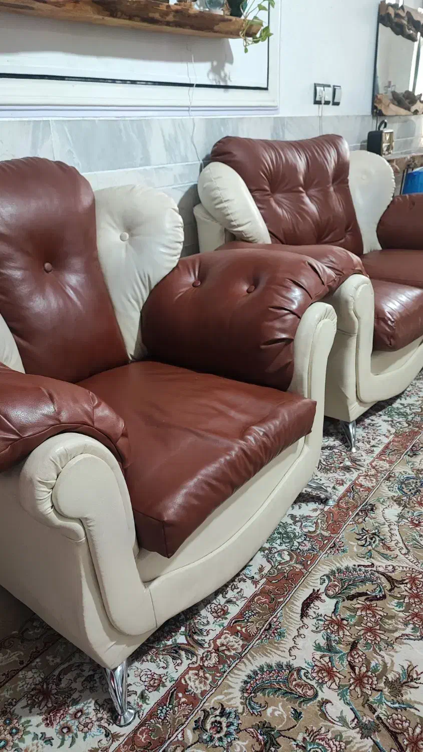 مبلمان راحتی در حد نو|مبلمان خانگی و میز عسلی|سیرجان, |دیوار