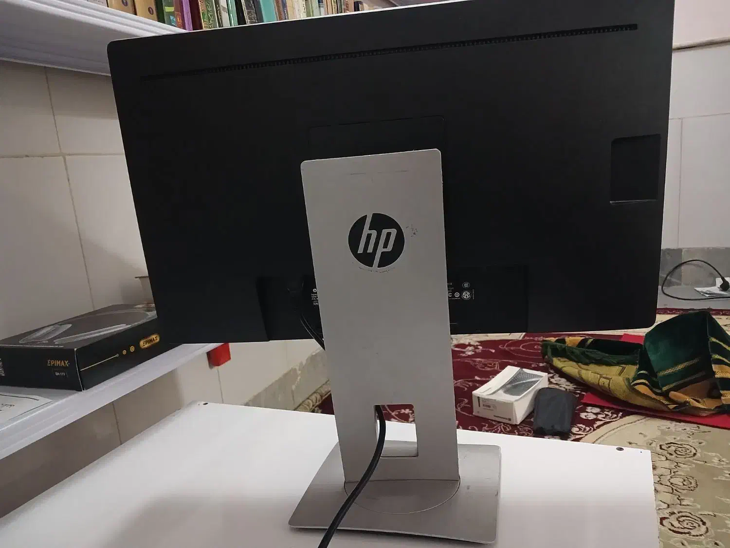 مانیتور HP ۲۴ اینچ|قطعات و لوازم جانبی رایانه|قم, چهار مردان|دیوار