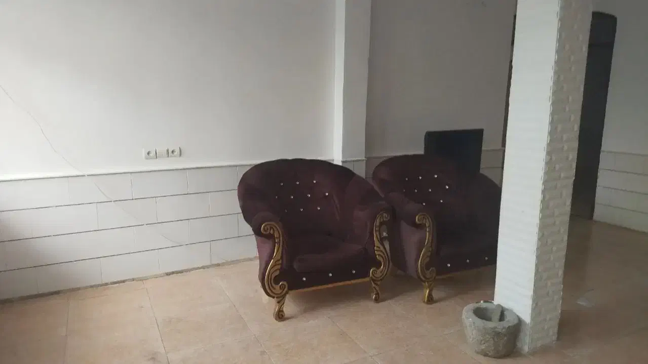 مبل دست دو|مبلمان خانگی و میز عسلی|کاشان, راوند|دیوار