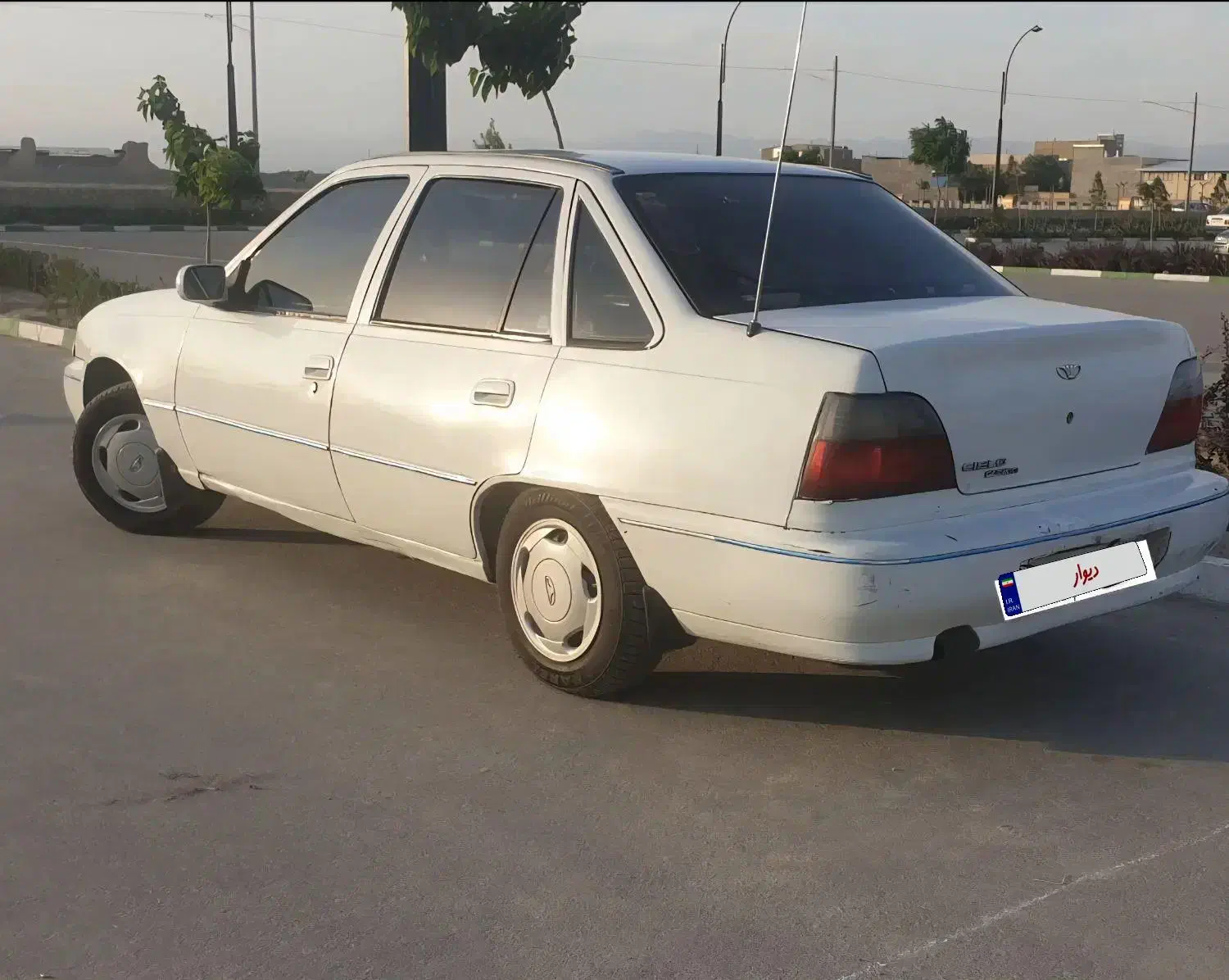 سیلو سفید مدل ۷۹ بسیار سالم|خودرو سواری و وانت|مشهد, سید رضی|دیوار