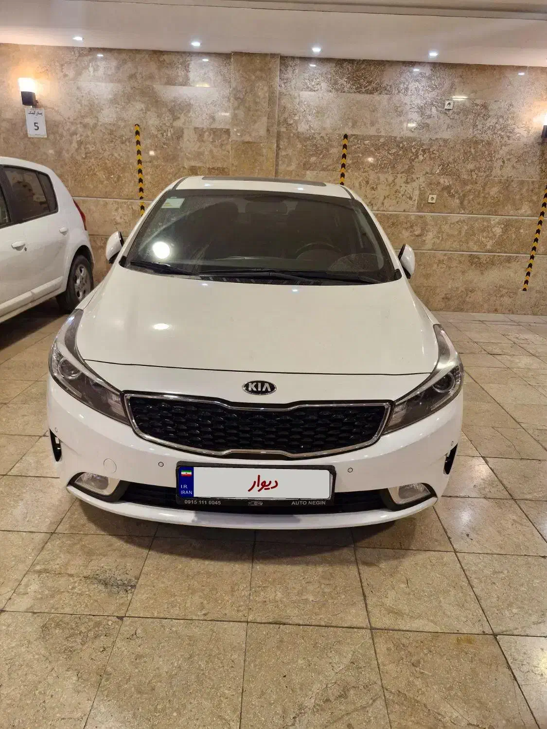 سراتو ۲۰۱۸|خودرو سواری و وانت|مشهد, کوه سنگی|دیوار