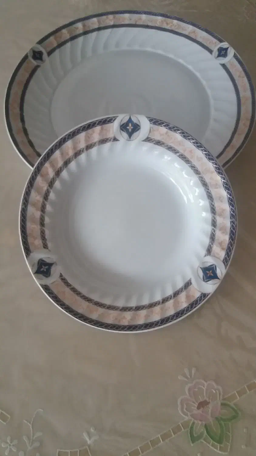 بشقاب|ظروف سرو و پذیرایی|شیراز, کاراندیش|دیوار