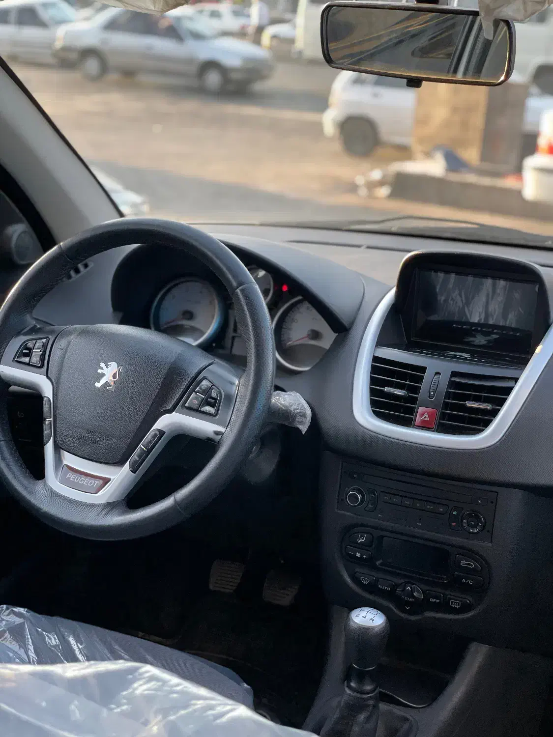 ۲۰۷ پاناروما ۱۴۰۲|خودرو سواری و وانت|گلستان (تهران), |دیوار