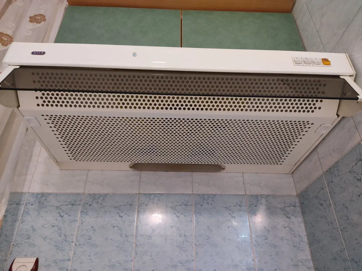 یک عدد هود آشپزخانه|هود|یزد, |دیوار