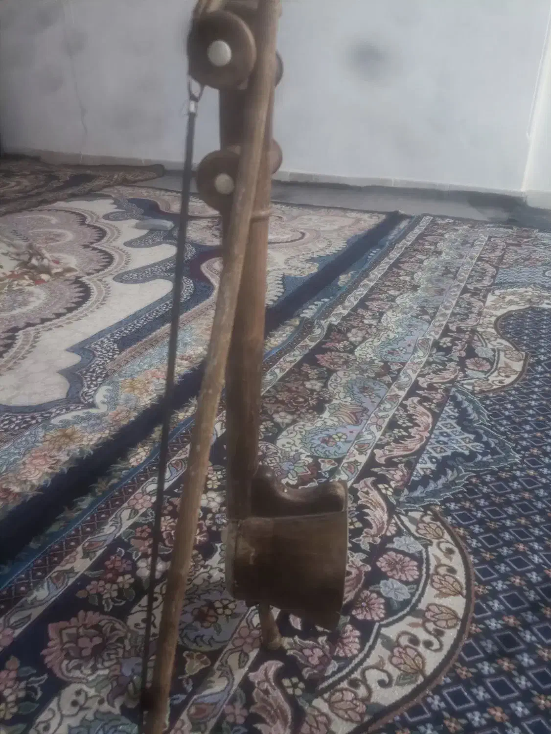 کمانچه|سازهای سنتی|بروجرد, |دیوار