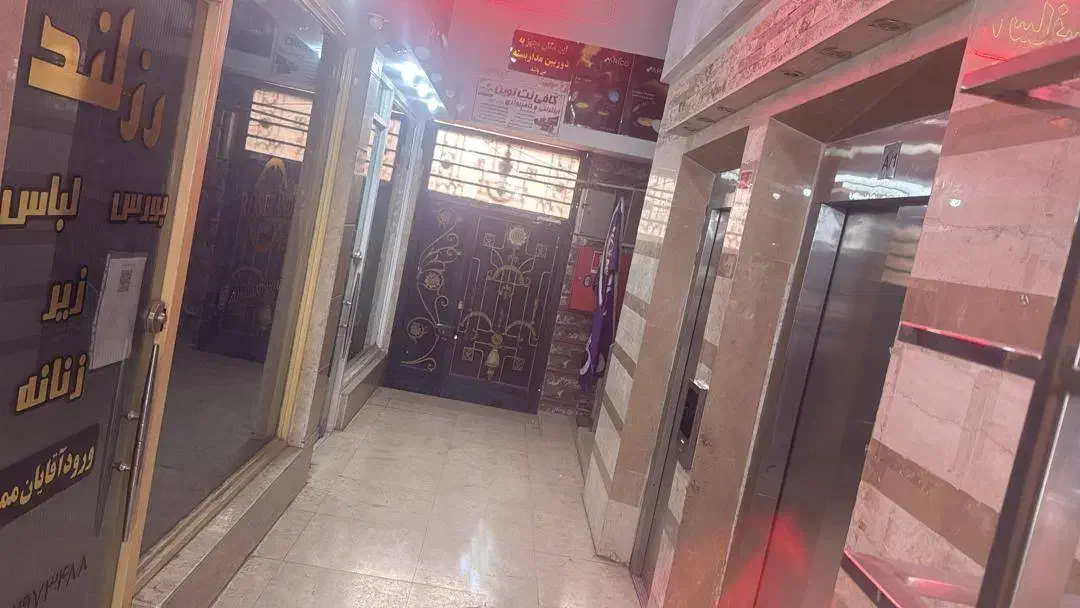 فروش یک باب مغازه باهنر پاساژ ایار|فروش مغازه و غرفه|اهواز, کوی باهنر|دیوار