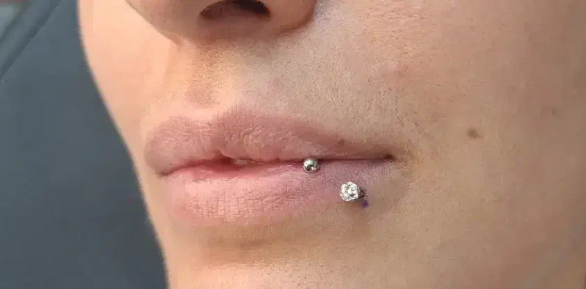 لاین ها تخصصی هم خدمات و آموزش با بهترین مربیان|خدمات آرایشگری و زیبایی|بم, |دیوار