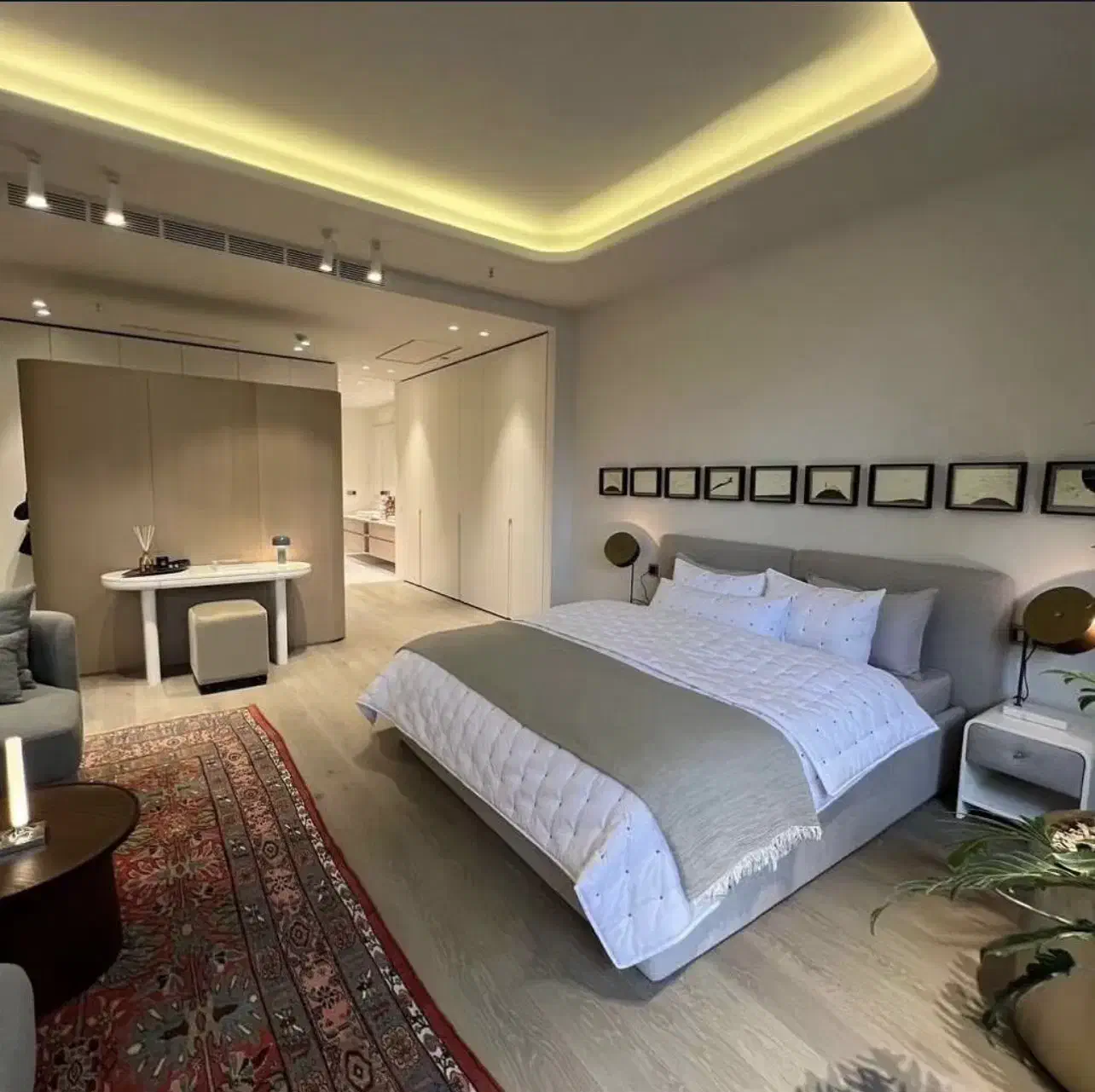 ۲۴۰ متر فرشته ۲پارکینگ فول مشاعات تراس قابل چیدمان|فروش آپارتمان|تهران, الهیه|دیوار