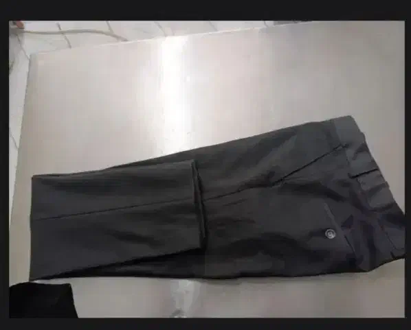 لباس|لباس|تربت‌حیدریه, بی بی حسنیه|دیوار