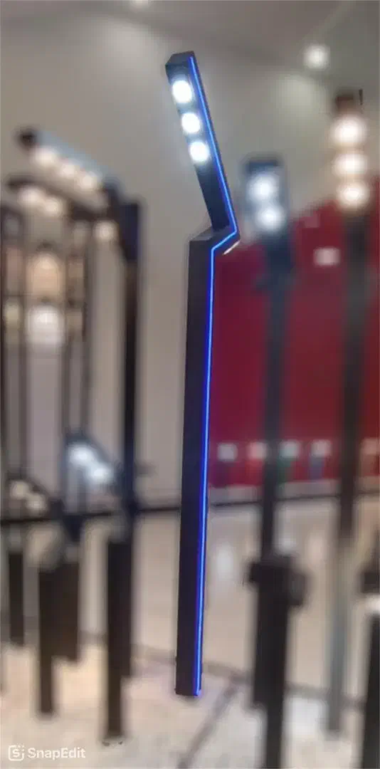 پایه چراغ ونوس دو طرفه|لامپ و چراغ|شیراز, وصال|دیوار