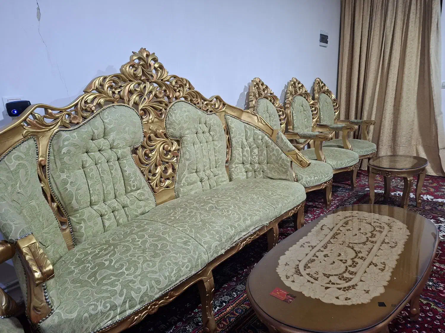دو دست مبل ۹ نفره|مبلمان خانگی و میز عسلی|خسروشاه, |دیوار