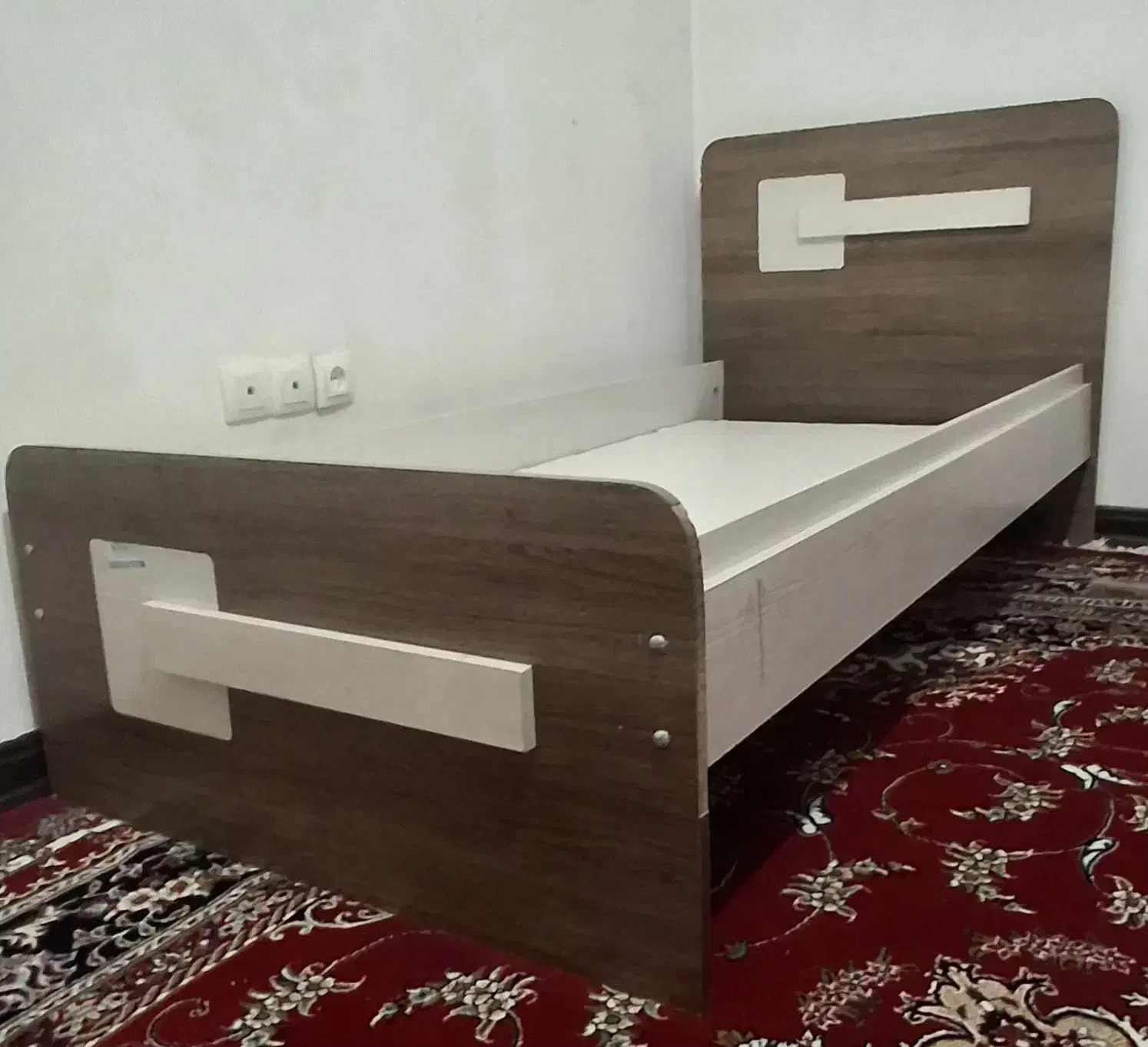 تخت خواب نوجوان|تخت و سرویس خواب|اصفهان, امیرعرب|دیوار