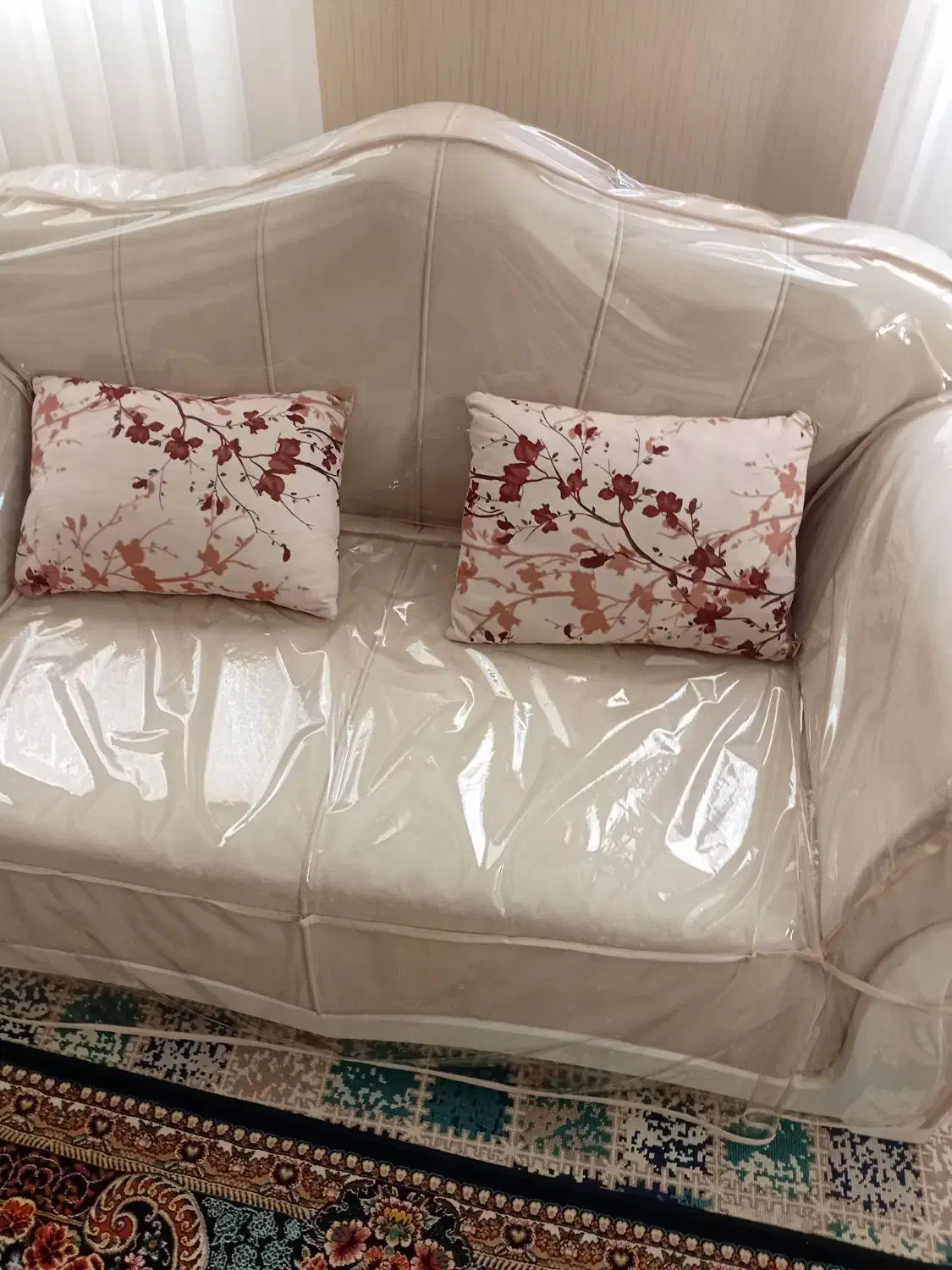 مبلمان راحتی درحدنو|مبلمان خانگی و میز عسلی|همدان, |دیوار