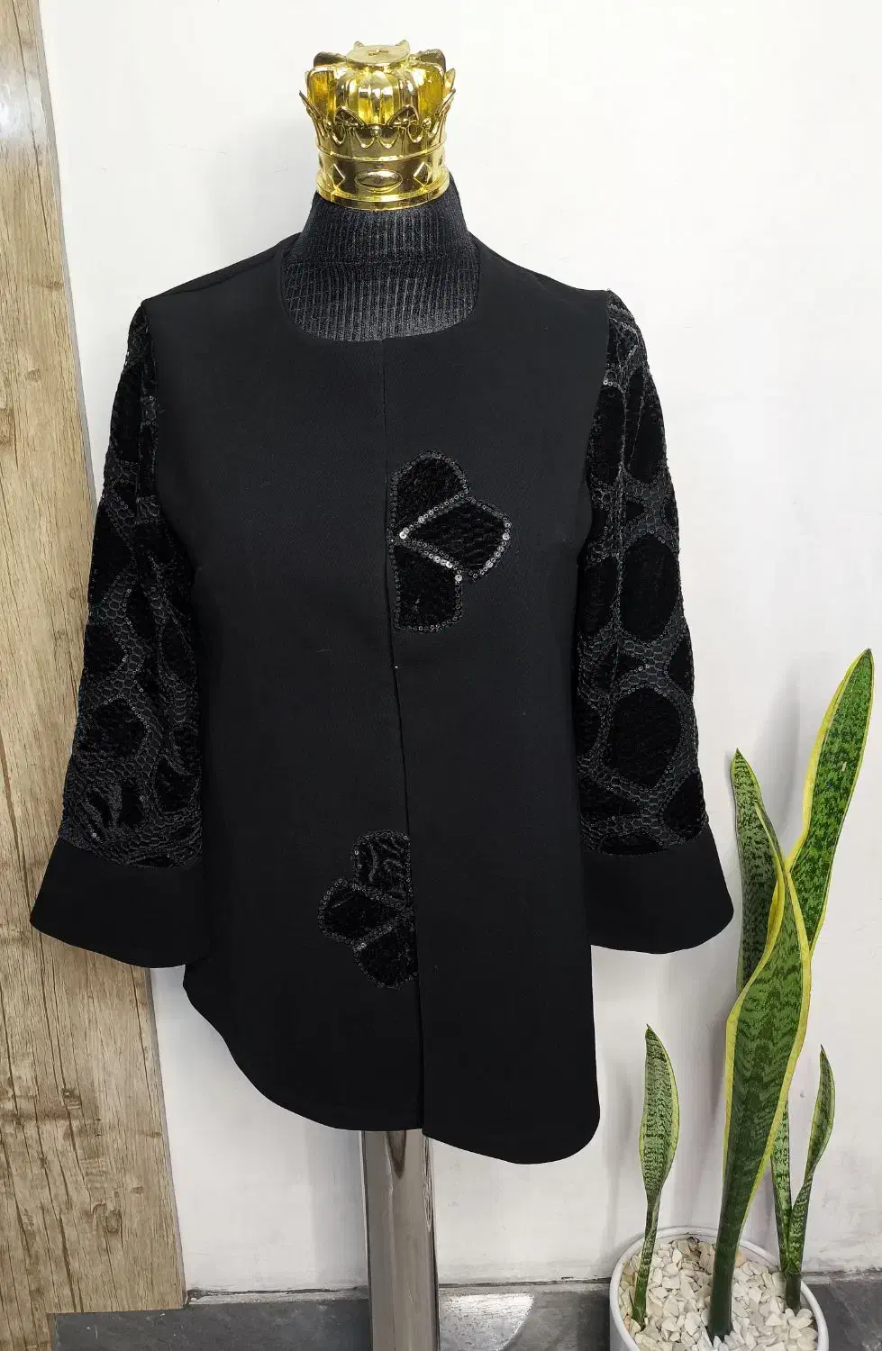 کت مجلسی|لباس|تربتحیدریه, باغ سلطانی|دیوار