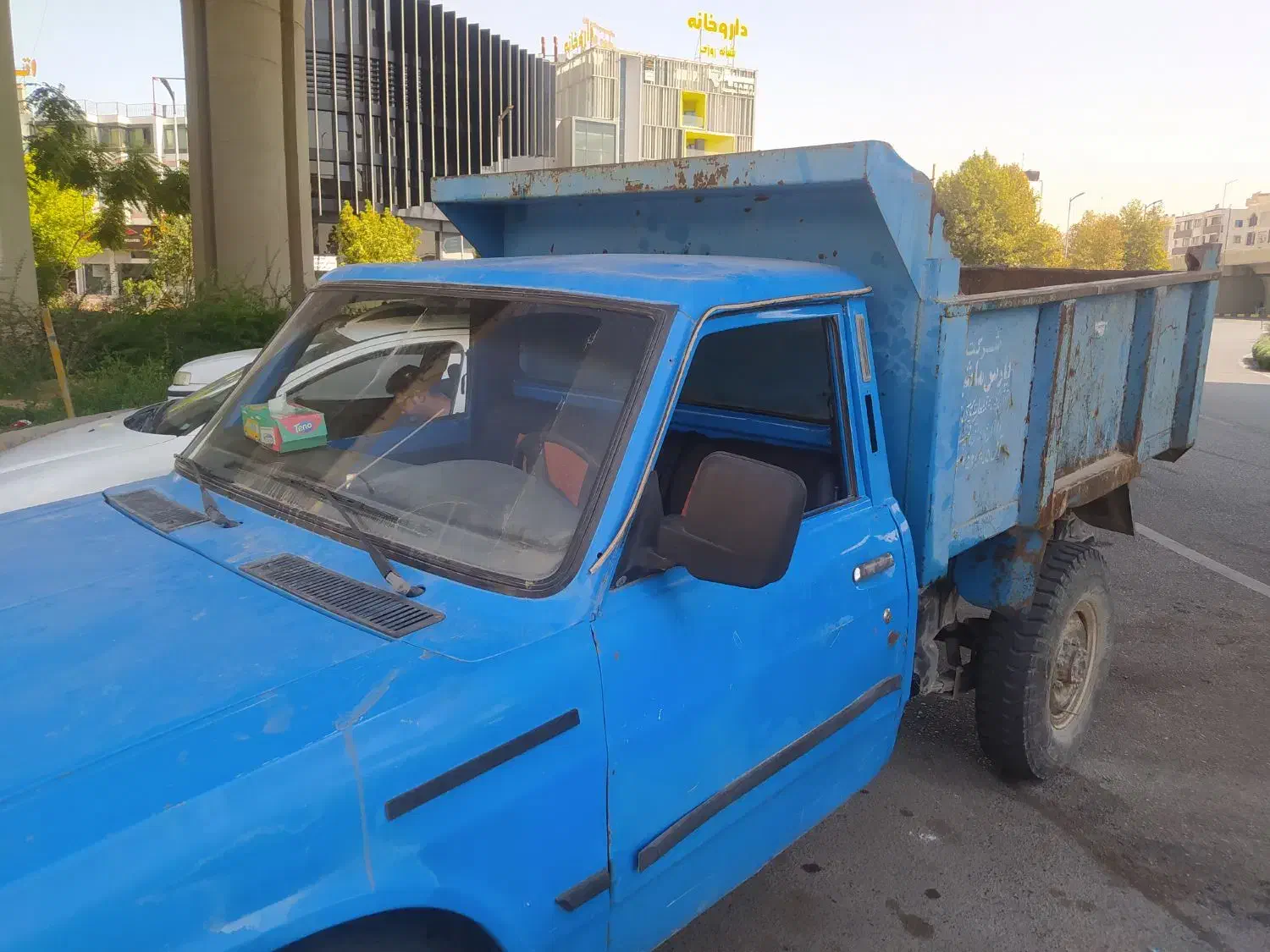 ناخاله نخاله نیسان کمپرسی ماسه  و مصالح ساختمانی|خدمات حمل و نقل|شیراز, دارالرحمه|دیوار