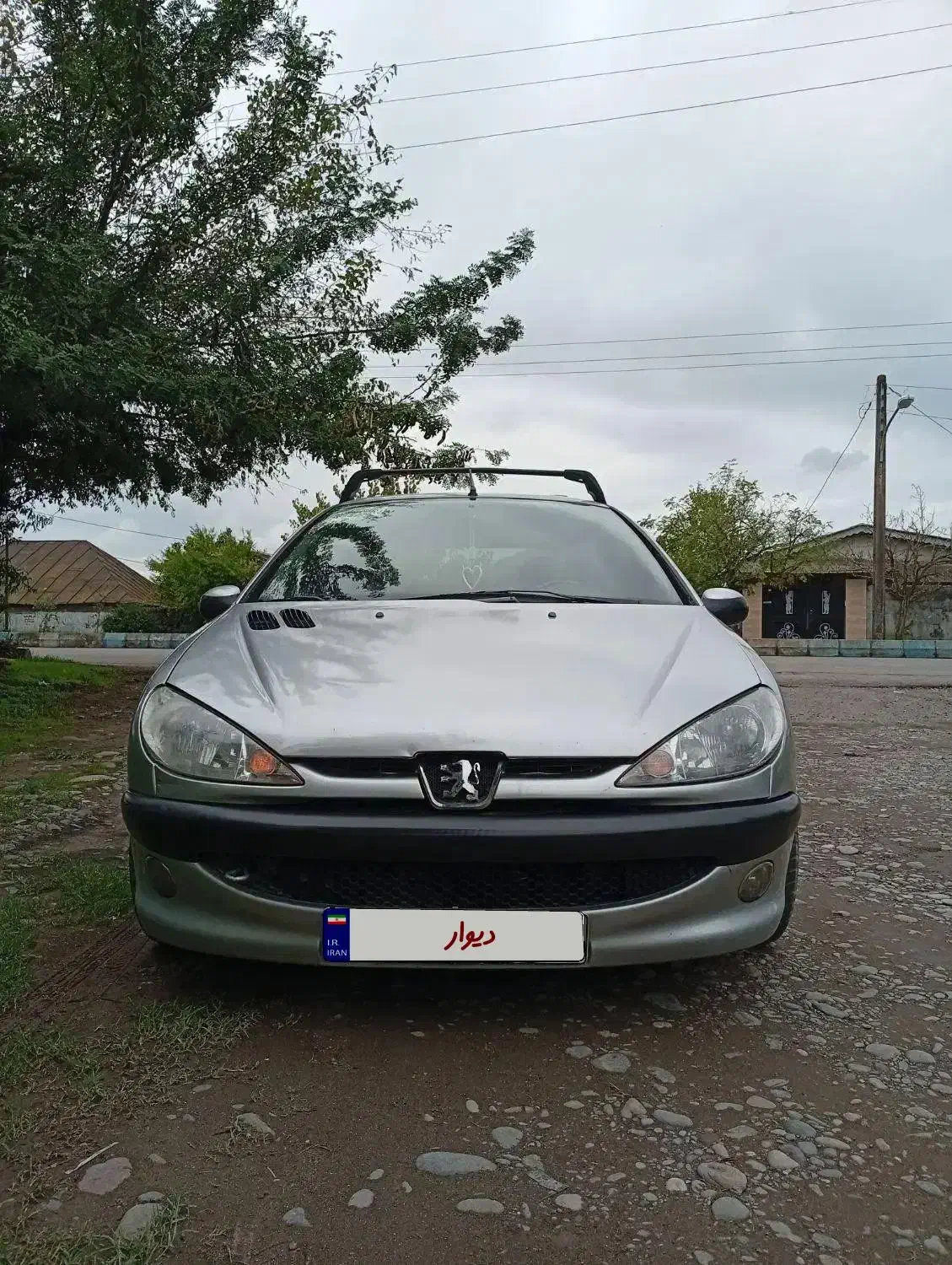 پژو ۲۰۶ مدل ۸۲ تیپ ۲|خودرو سواری و وانت|کیاشهر, |دیوار