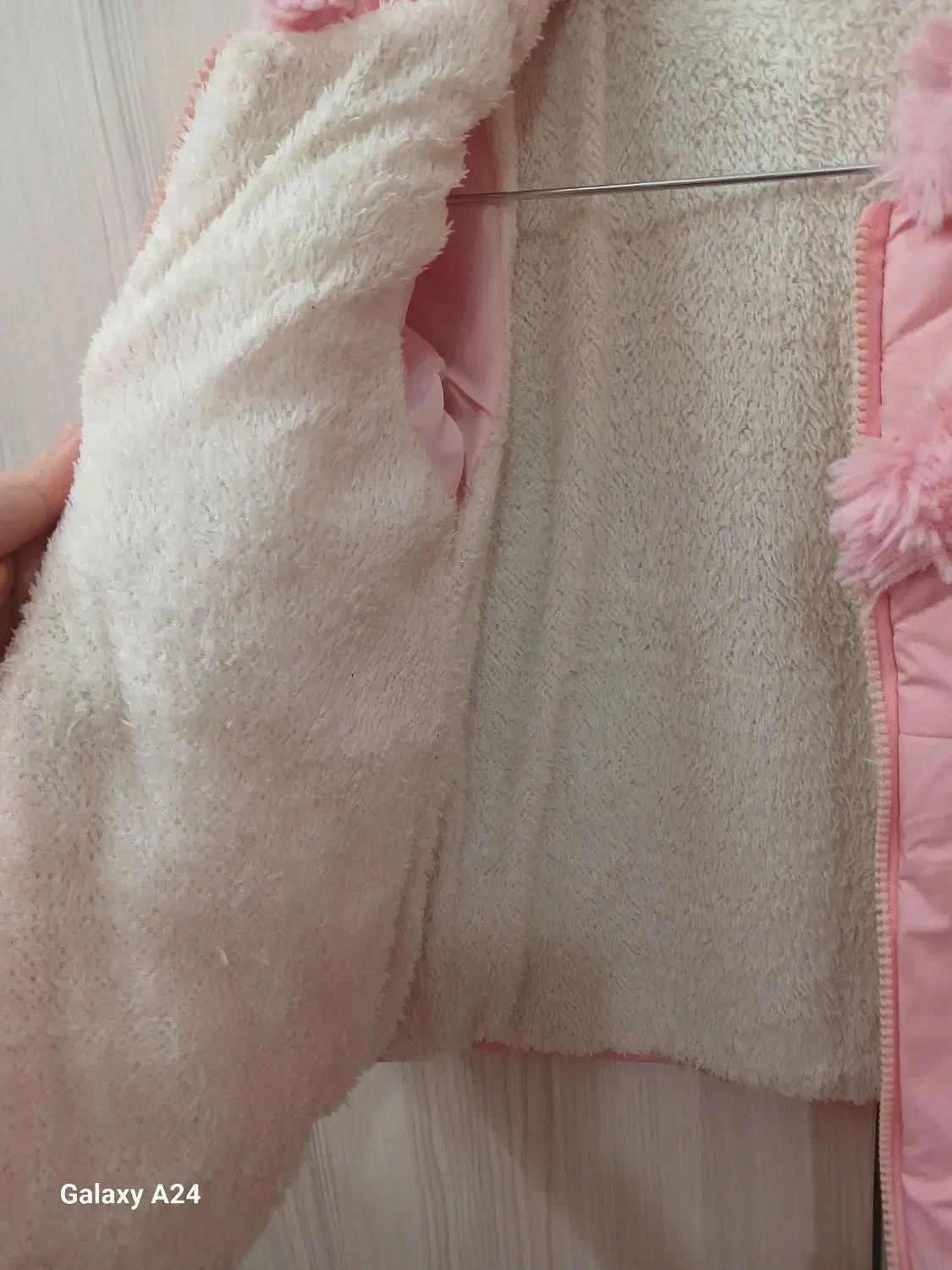 کاپشن وشلوارو لباس‌های باکیفیت دخترانه ۴۰.۴۵|کفش و لباس بچه|ری, صفاییه (چشمه علی)|دیوار