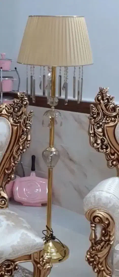 آپاژور|چراغ خواب و آباژور|قم, قلعه کامکار|دیوار